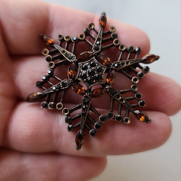 Vintage Amber Snowflake Brooch - Picture 6 of 10